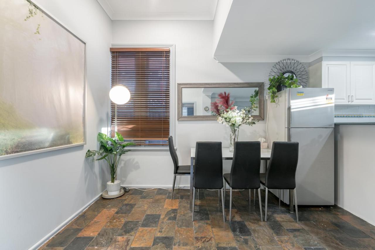 Boutique Private Rm Situated In The Heart Of Burwood 6 Vila Sidney Exterior foto